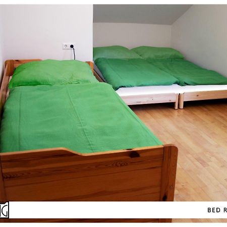 Aco Living - A Cheap Overnight Klagenfurt am Woerthersee Exterior foto